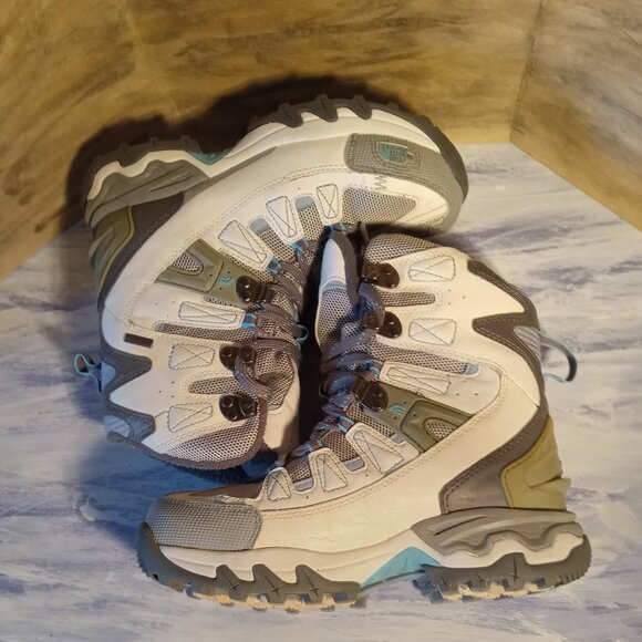 North Face Primeloft 400 Gram Insolated Waterproof Boots Women size 6 - Picture 7 of 9